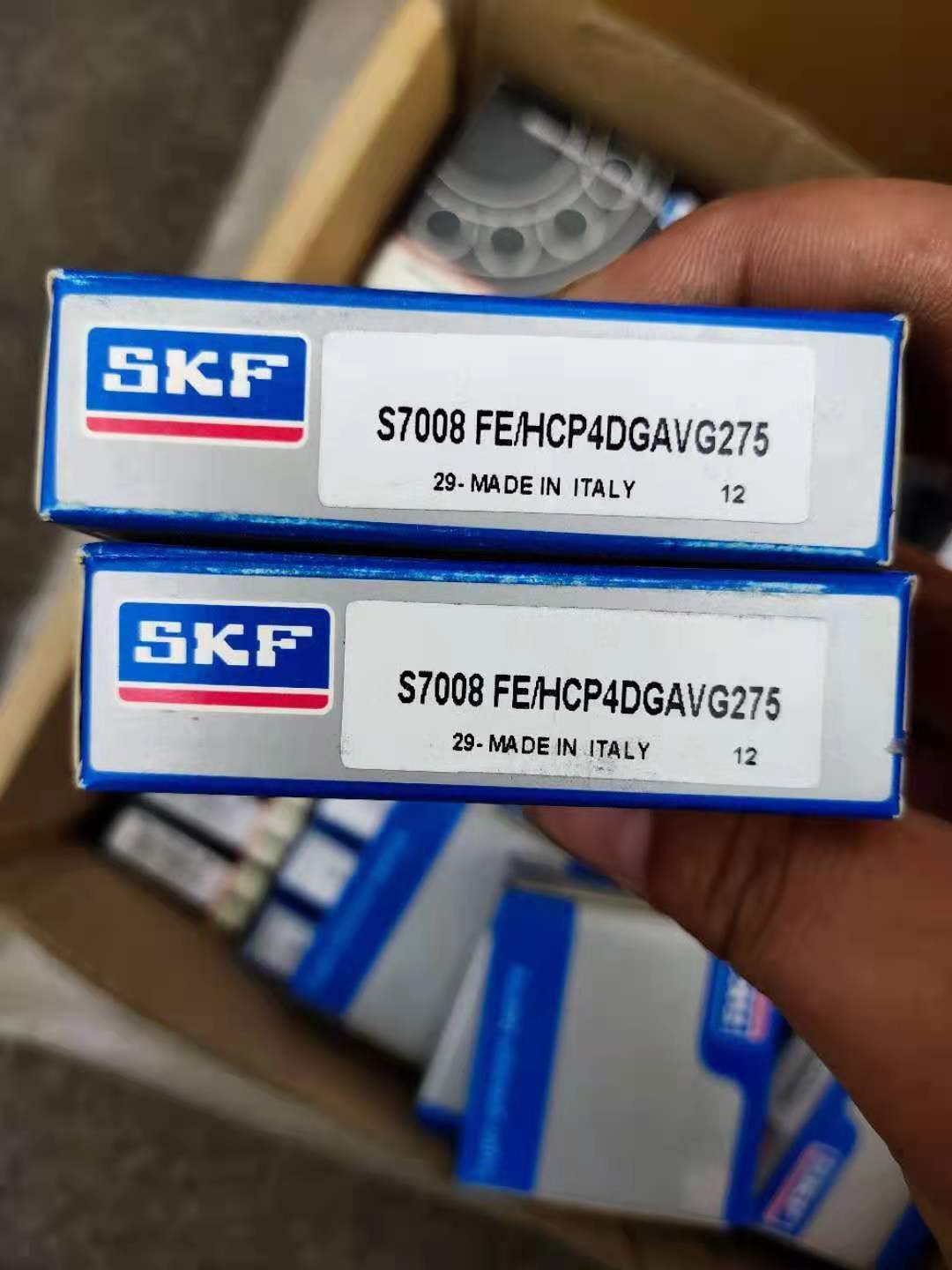 為大(da)家介紹(shào)一些軸(zhóu)承保養(yang)的注意(yi)事項